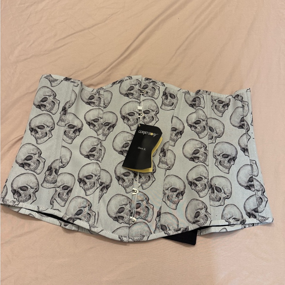 Skull Print Waist Cincher - White